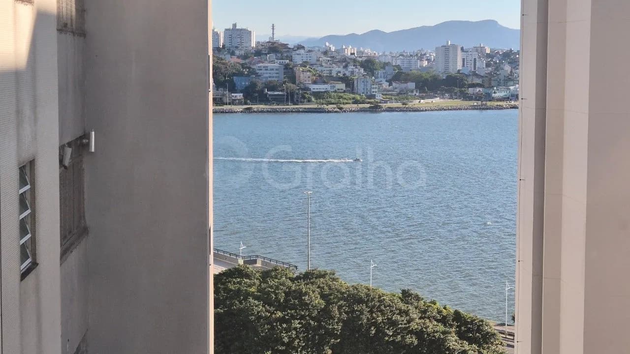 Apartamento para venda com 3 dormitórios em Centro com 86 m² — foto principal