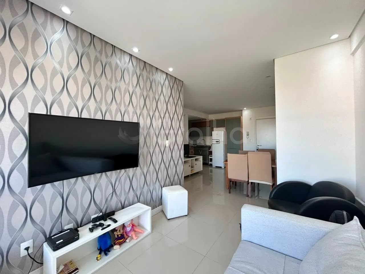 Apartamento para venda com 2 dormitórios em Ingleses Do Rio Vermelho com 74 m² — foto 2