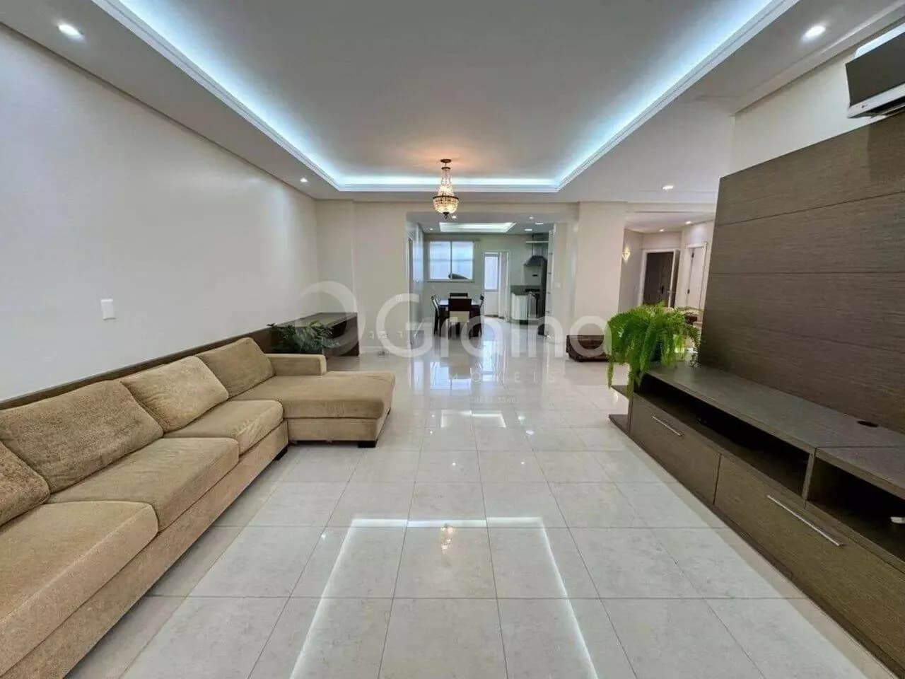 Apartamento para venda com 3 dormitórios em Centro com 158 m² — foto principal