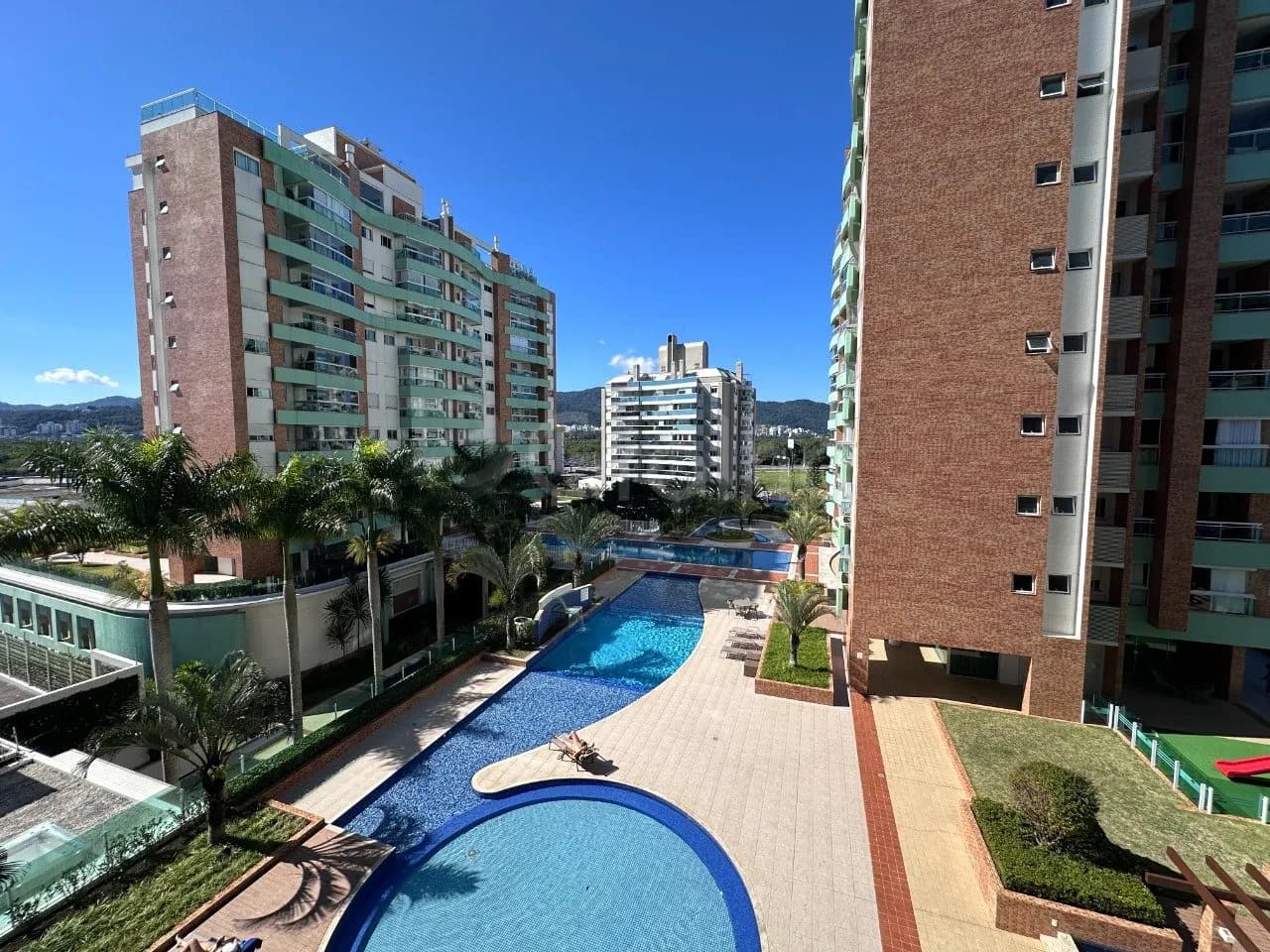 Apartamento para venda com 2 dormitórios em Trindade com 70 m² — foto 3