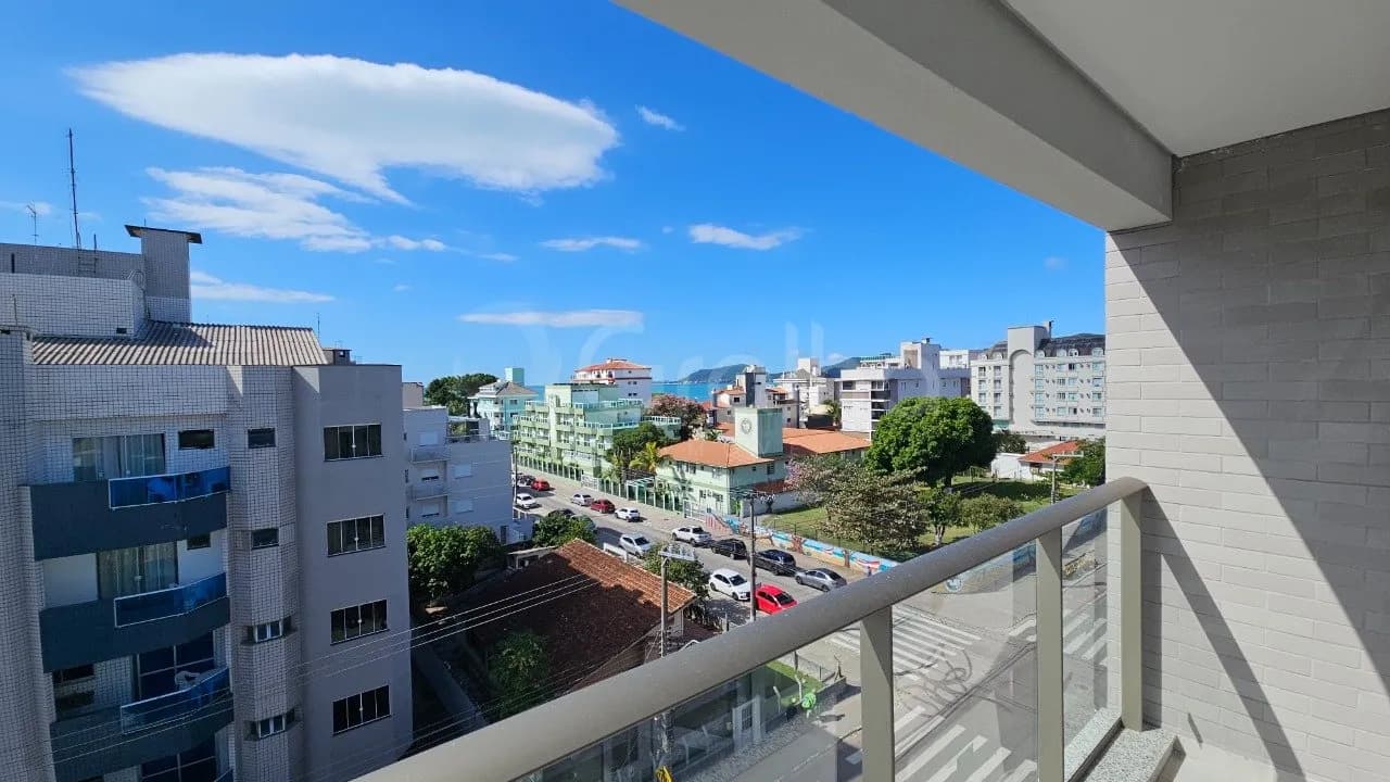 Apartamento para venda com 3 dormitórios em Canasvieiras com 132 m² — foto principal