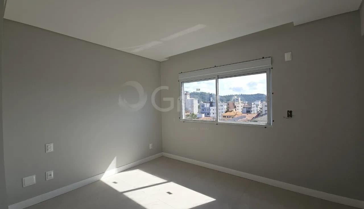 Apartamento para venda com 3 dormitórios em Canasvieiras com 132 m² — foto 2