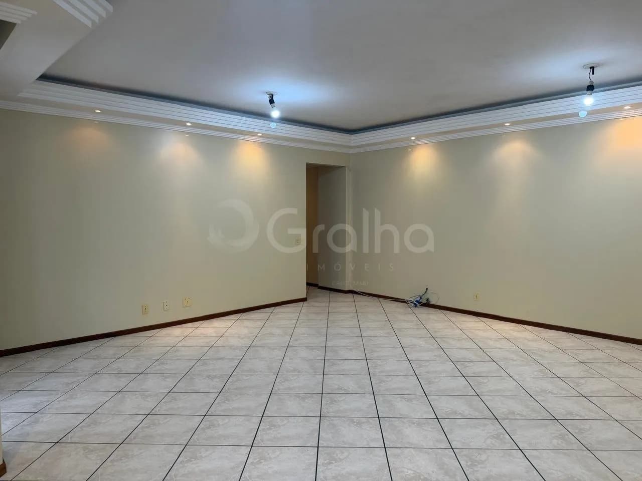 Apartamento para venda com 3 dormitórios em Agronômica com 133 m² — foto 2