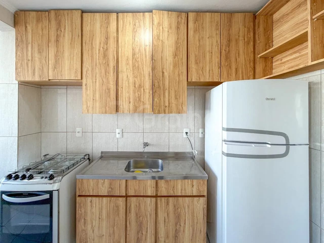 Apartamento para venda com 3 dormitórios em Coqueiros com 56 m² — foto 3