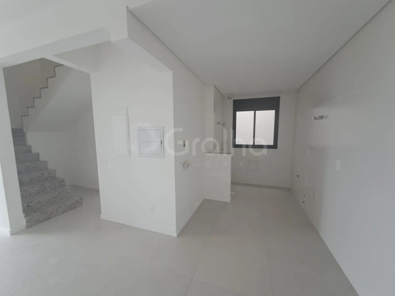 Apartamento duplex para venda com 3 dormitórios em Coqueiros com 123 m² — foto 3