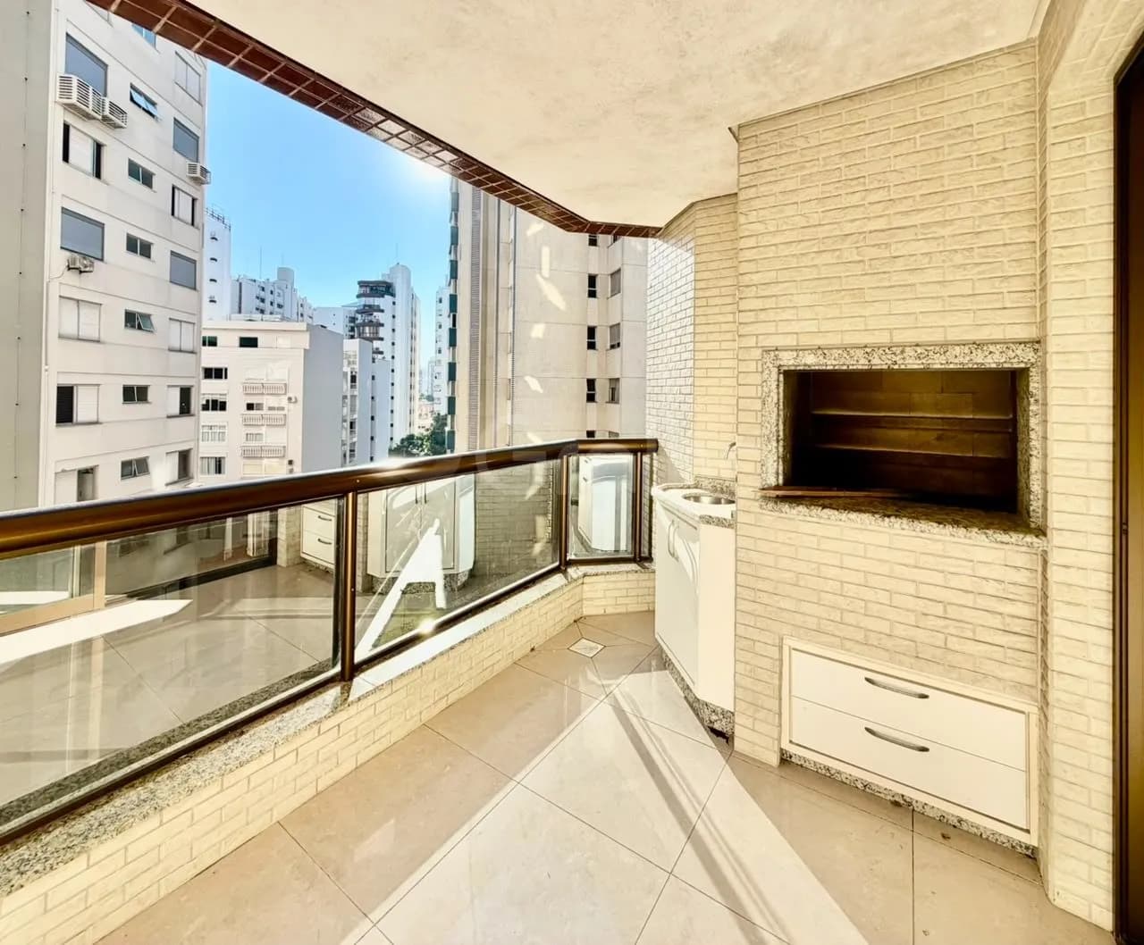 Apartamento para venda com 4 dormitórios em Centro com 134 m² — foto 4