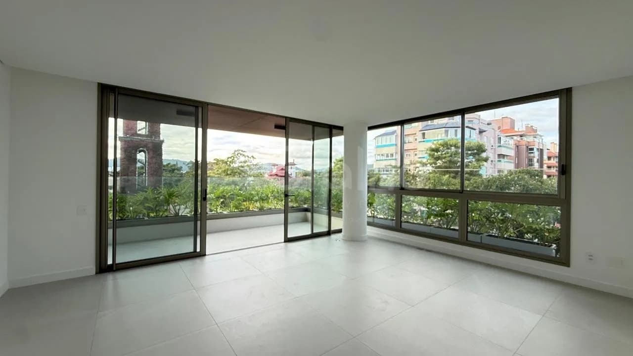 Apartamento para venda com 3 dormitórios em Jurerê Internacional com 150 m² — foto 2