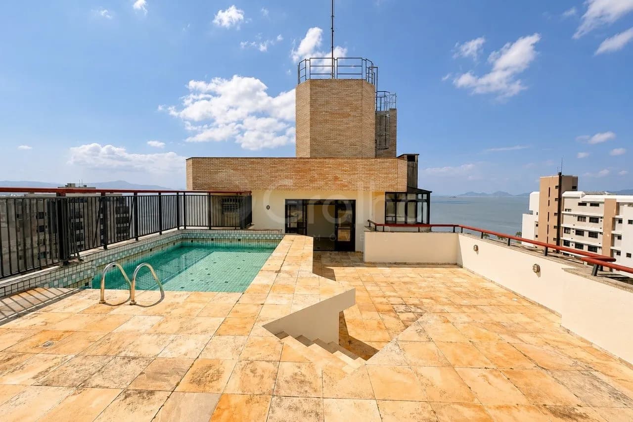 Cobertura para venda com 4 dormitórios em Centro com 365 m² — foto principal