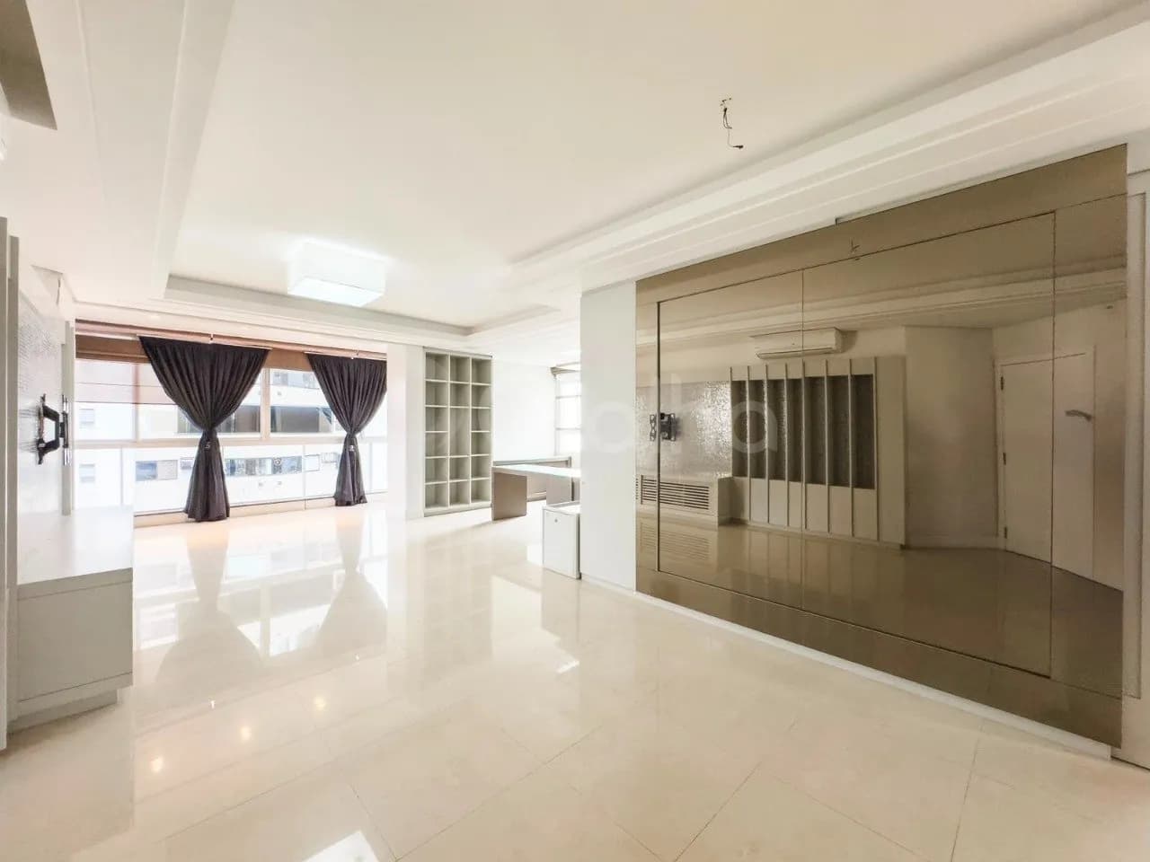 Apartamento para venda com 3 dormitórios em Centro com 132 m² — foto principal