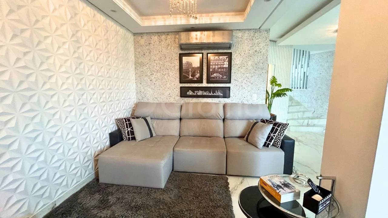 Casa para venda com 3 dormitórios em Pedra Branca com 311 m² — foto 3