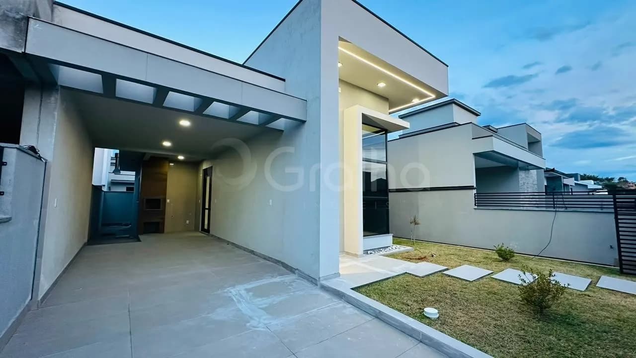 Casa para venda com 3 dormitórios em Forquilhas com 112 m² — foto 2