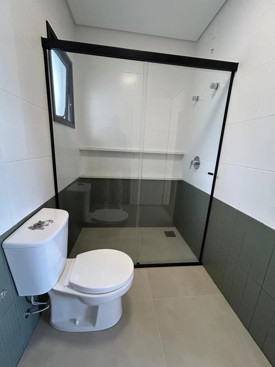 Casa para venda com 3 dormitórios em Forquilhas com 164 m² — foto 2