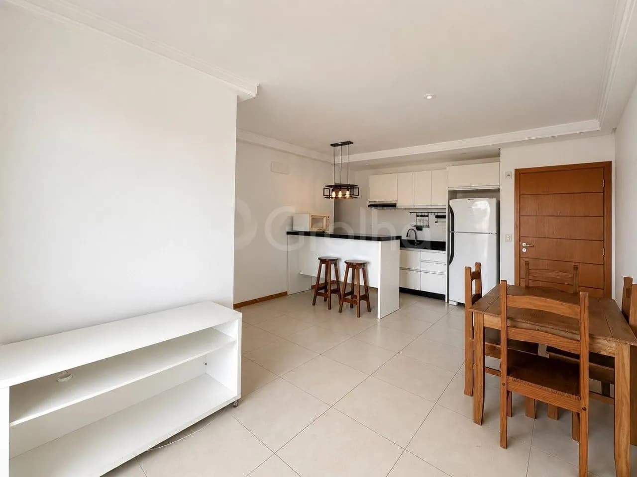 Apartamento para venda com 2 dormitórios em Cachoeira Do Bom Jesus com 66 m² — foto principal