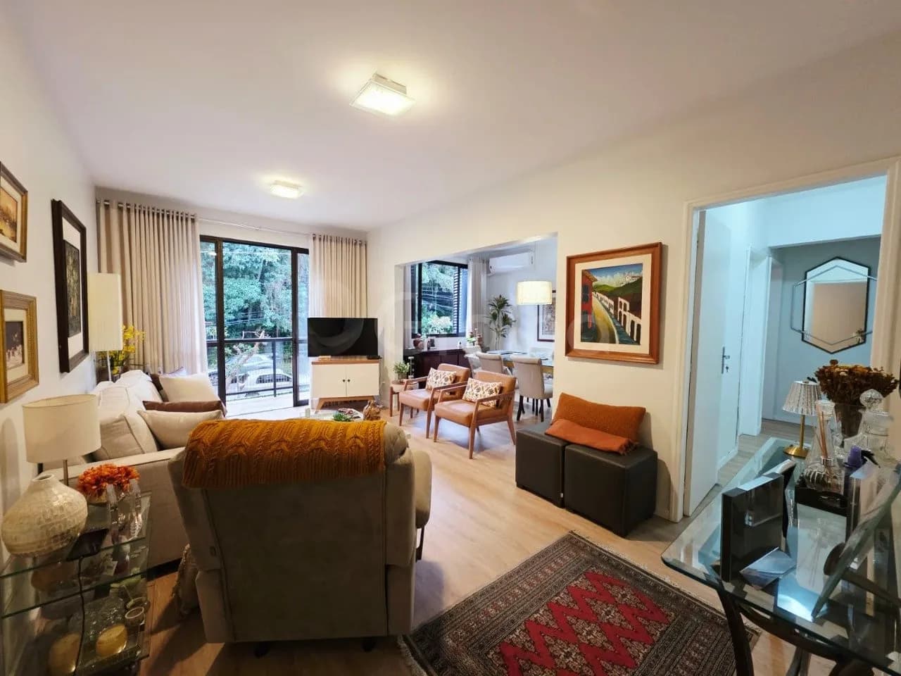 Apartamento para venda com 3 dormitórios em Coqueiros com 95 m² — foto 2