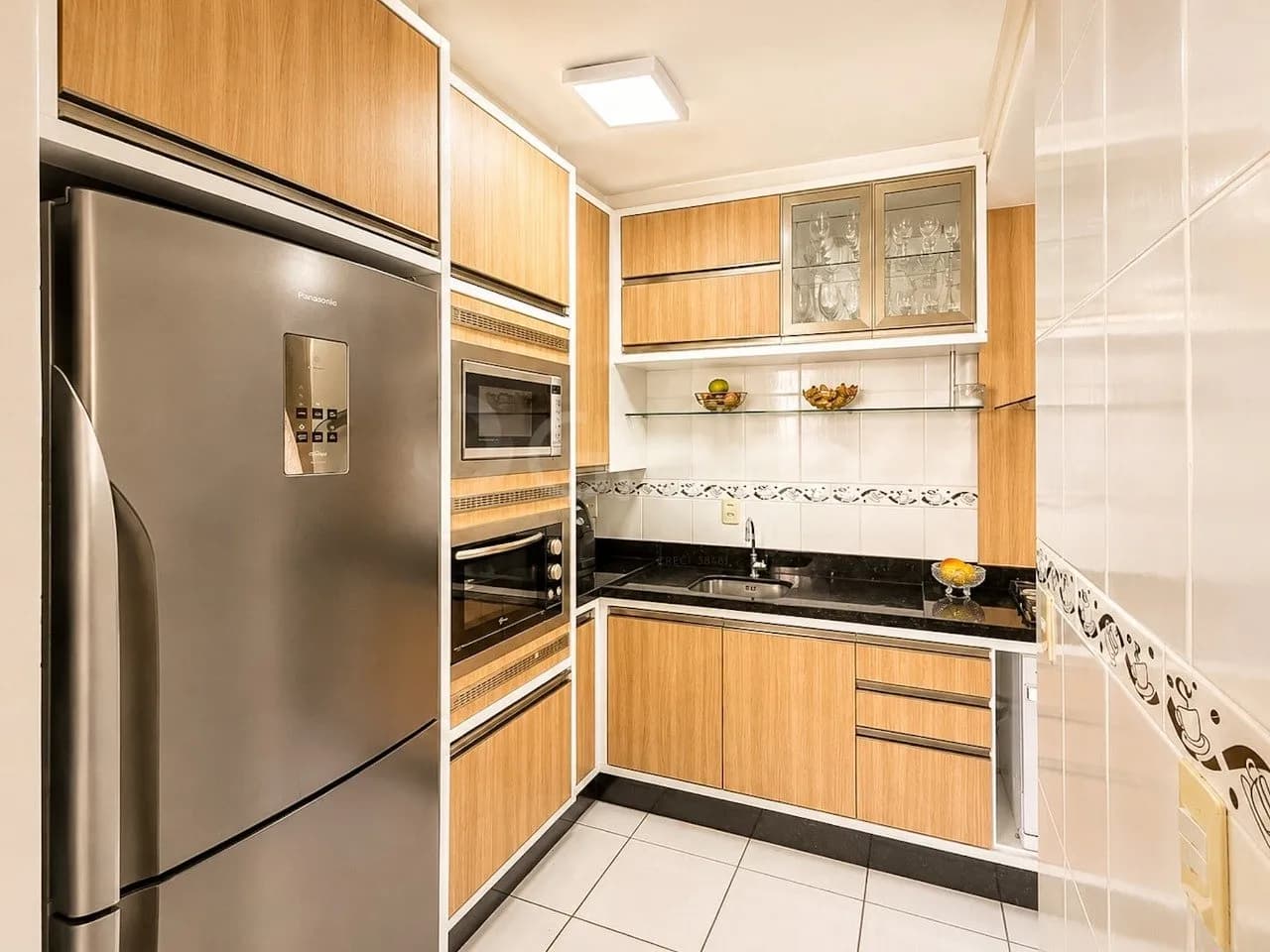 Apartamento para venda com 3 dormitórios em Agronômica com 77 m² — foto 2