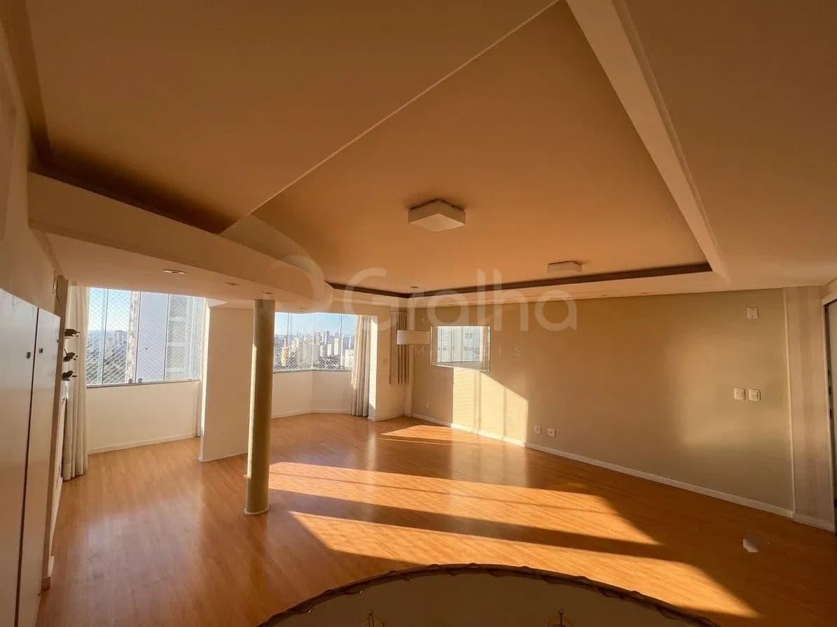 Apartamento para venda com 3 dormitórios em Agronômica com 140 m² — foto principal