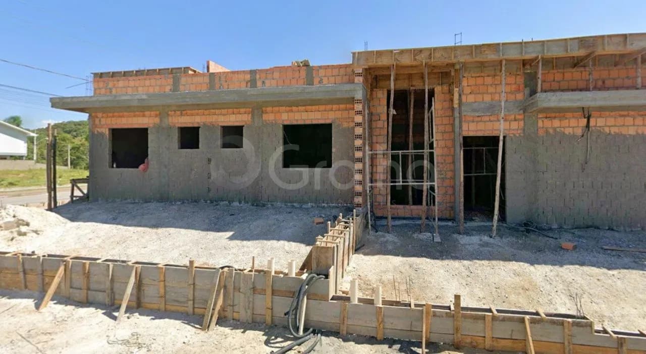 Casa para venda com 2 dormitórios em Forquilhas com 85 m² — foto 2