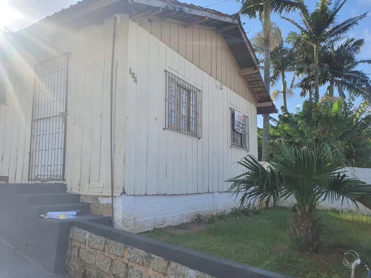 Casa para venda com 2 dormitórios em Jardim Atlântico com 390 m²