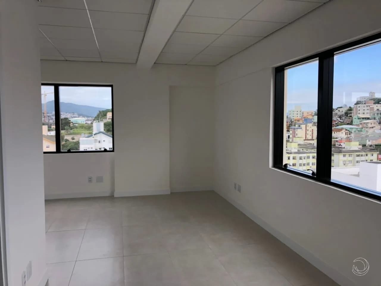 Sala comercial para venda em Estreito com 33 m²
