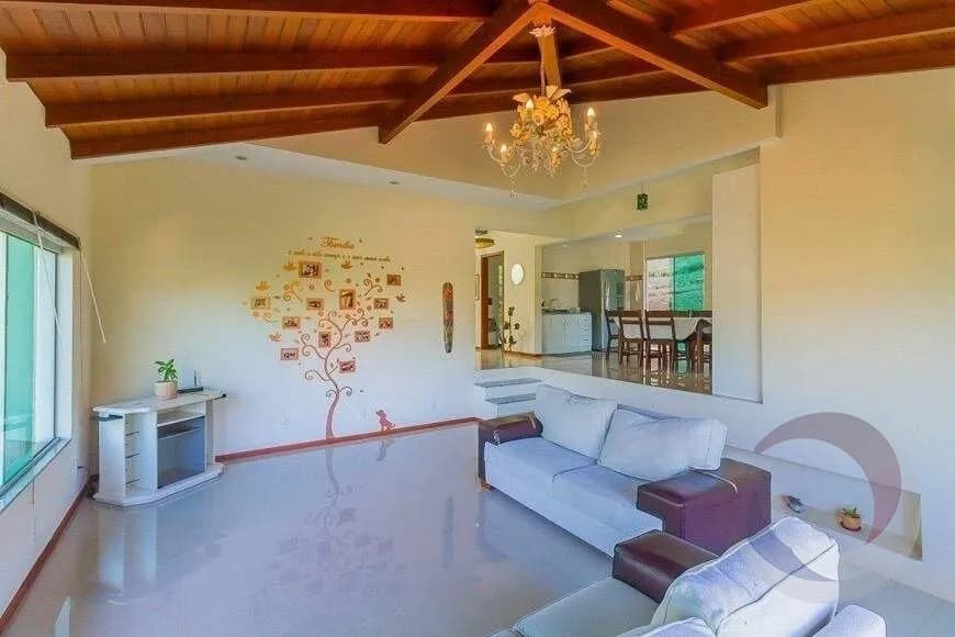 Casa para venda com 4 dormitórios em Trindade com 225 m²