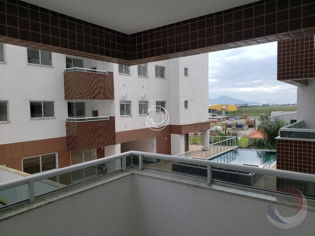 Apartamento para venda com 2 dormitórios em Rio Caveiras com 70 m²