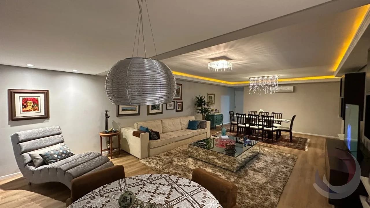 Apartamento para venda com 3 dormitórios em Agronômica com 145 m²
