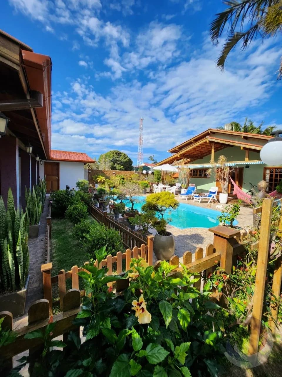 Casa para venda com 4 dormitórios em Armação do Pântano Do Sul com 250 m²