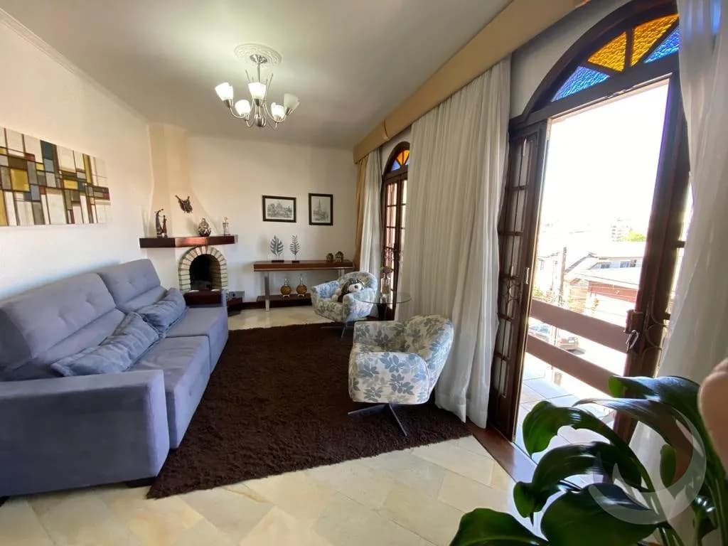 Casa para venda com 3 dormitórios em Capoeiras com 374 m²