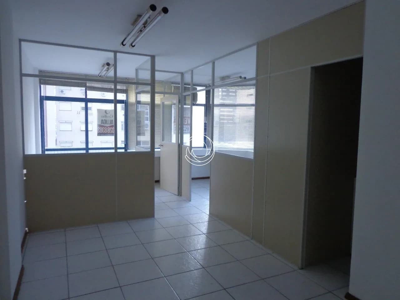 Sala comercial para venda em Centro com 49 m²