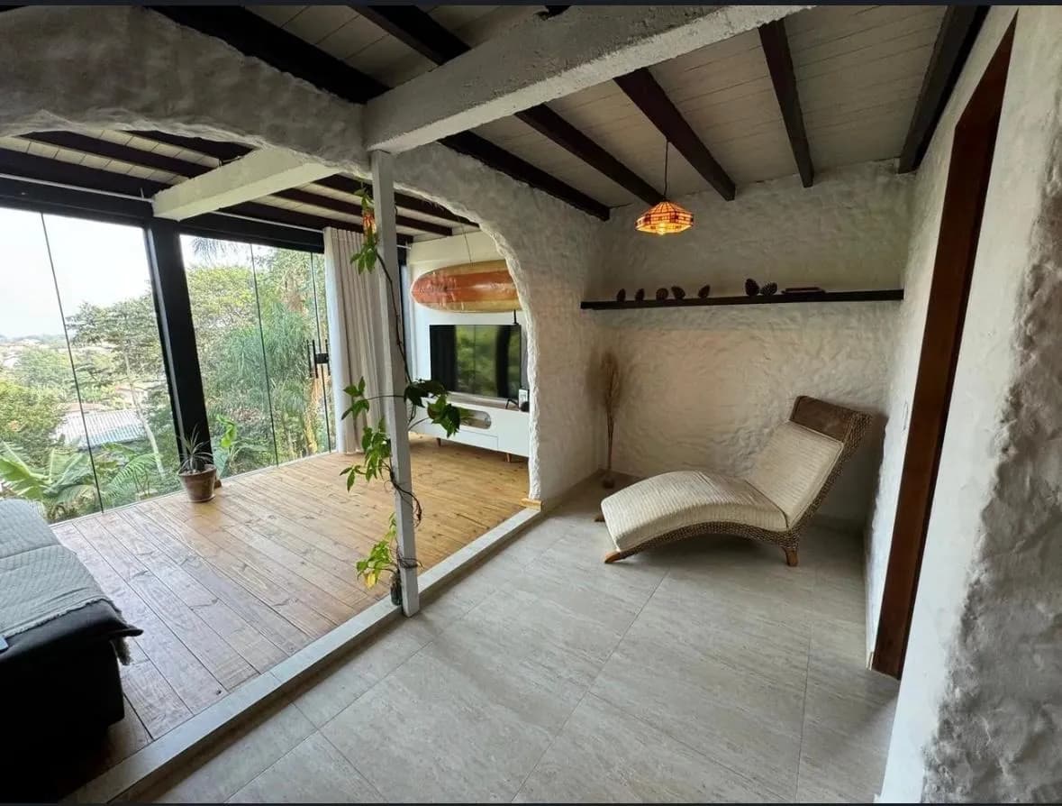 Casa para venda com 3 dormitórios em Ponta Das Canas com 100 m²