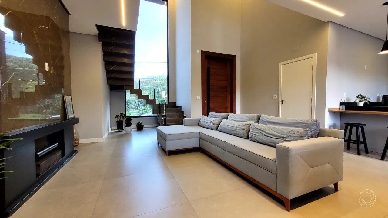 Casa para venda com 3 dormitórios em Vargem Grande com 226 m²
