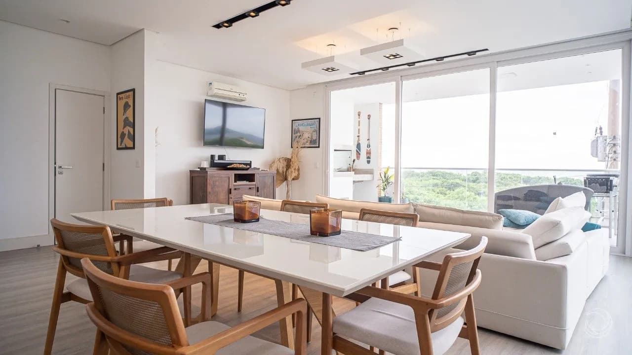 Apartamento para venda com 3 dormitórios em Novo Campeche com 188 m²