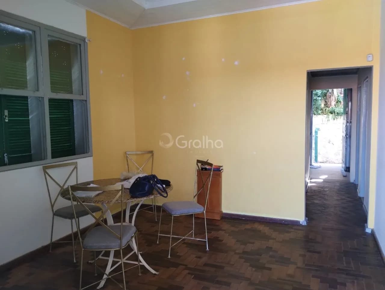 Casa para venda com 3 dormitórios em Estreito com 185 m²