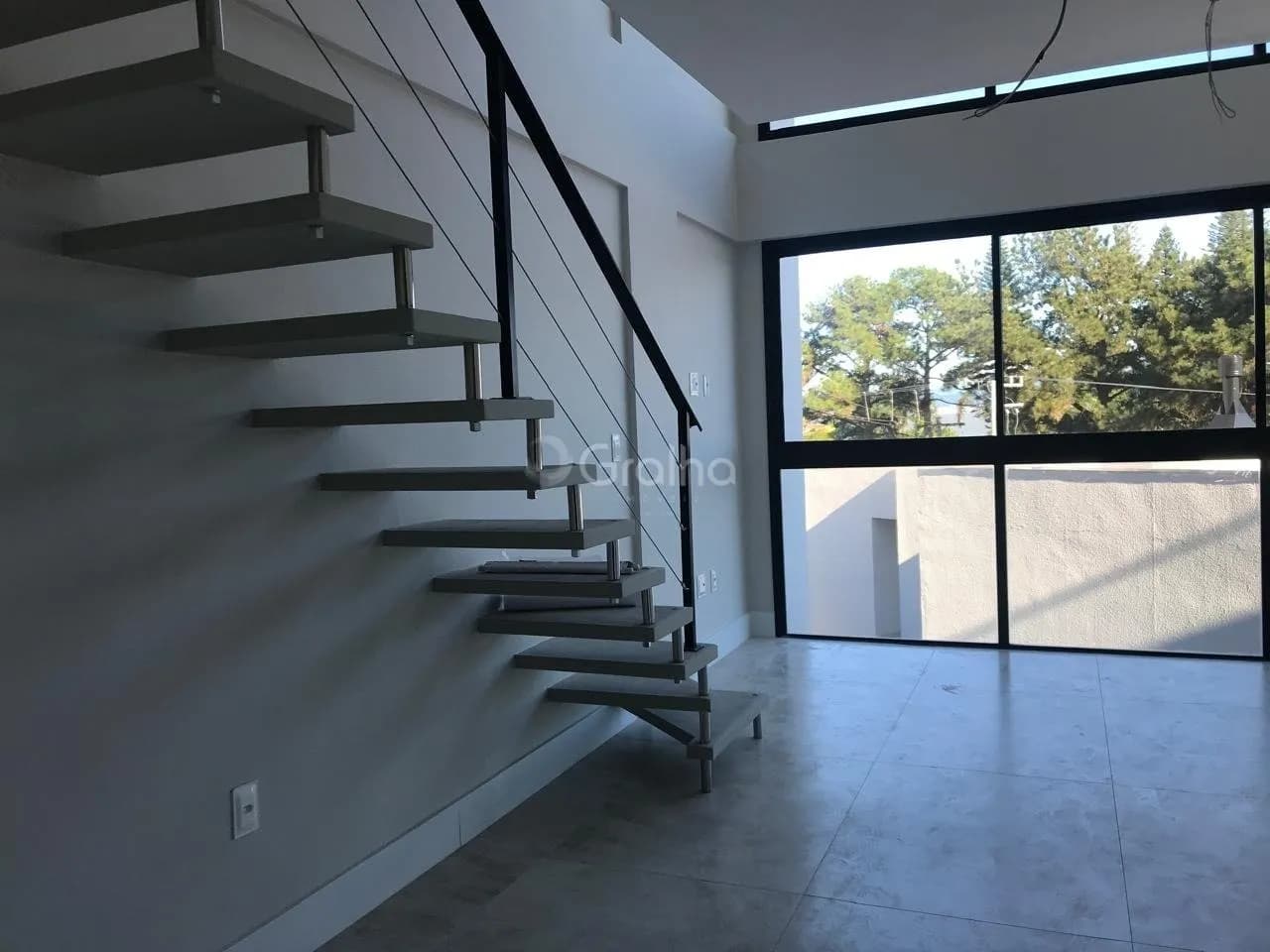 Loft para venda com 1 dormitório, em Cacupé com 50 m²