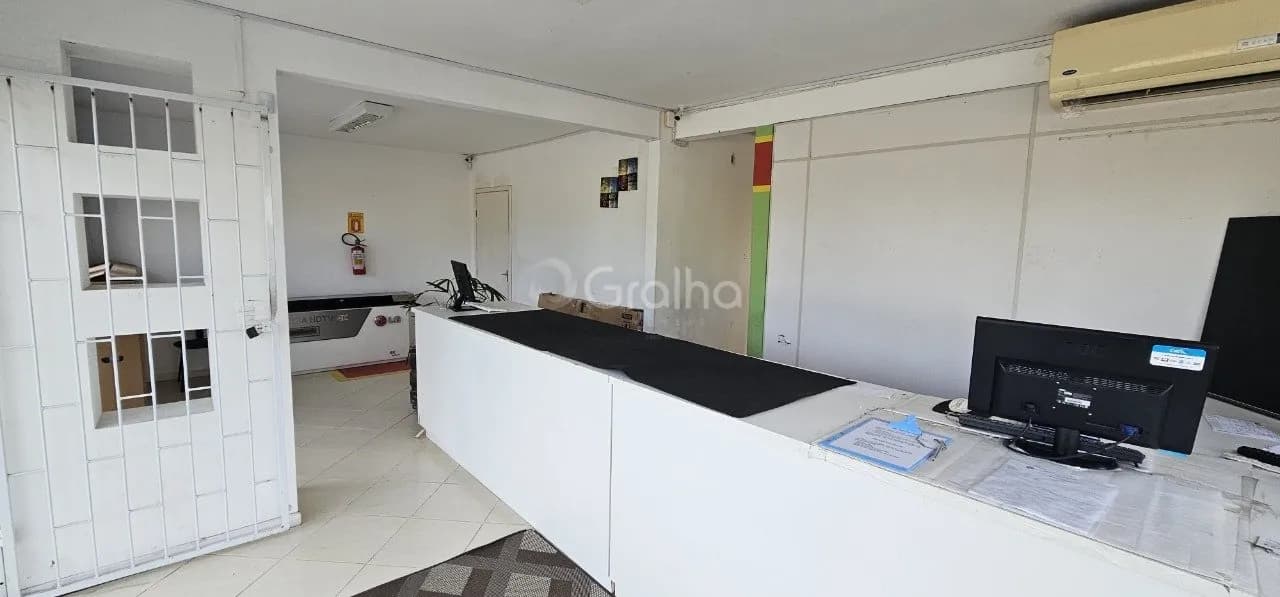 Casa comercial para venda em Saco Dos Limões com 481 m²