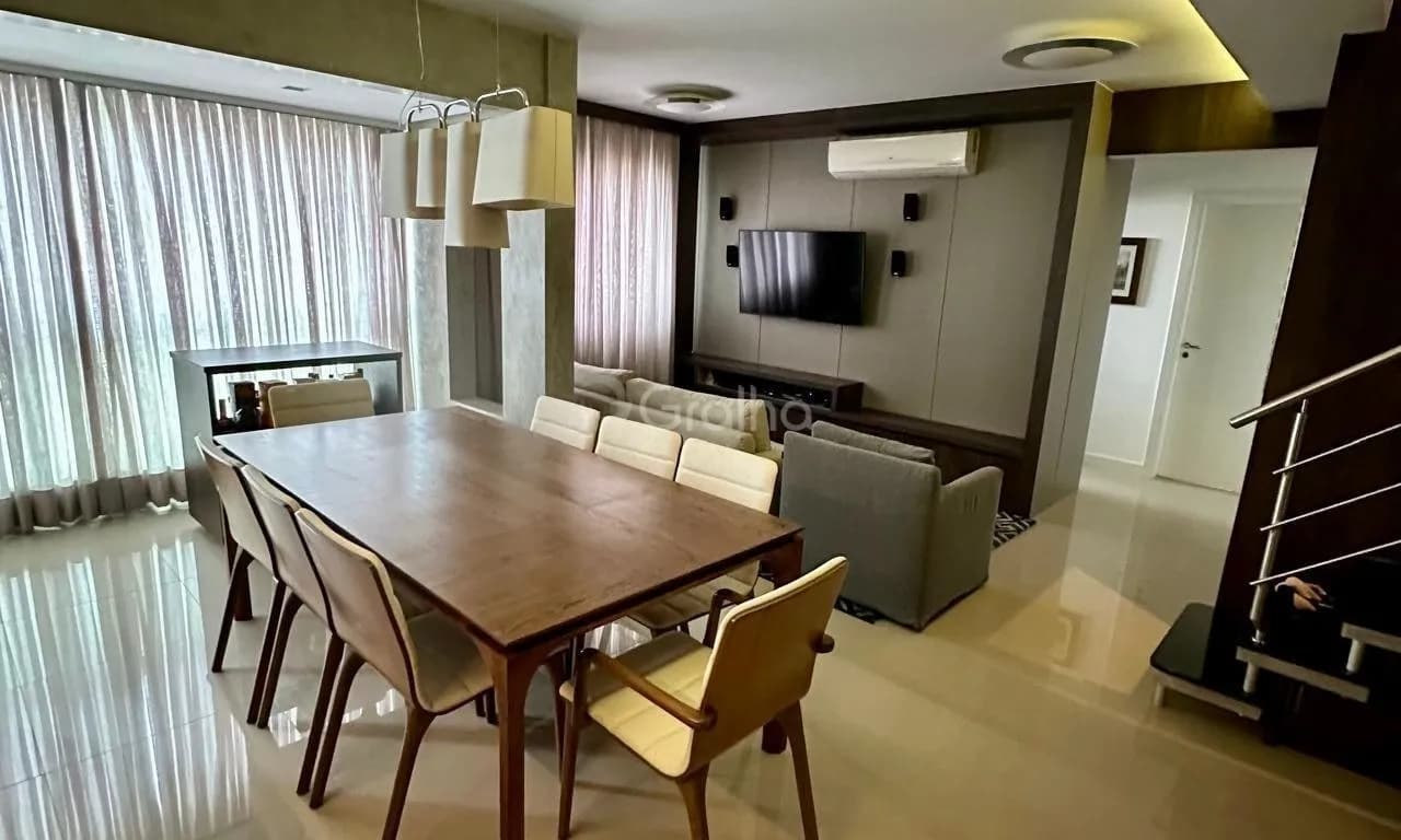 Apartamento duplex para venda com 3 dormitórios em Coqueiros com 124 m²