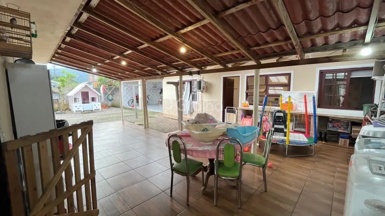 Casa para venda com 5 dormitórios em Passa Vinte com 81 m²