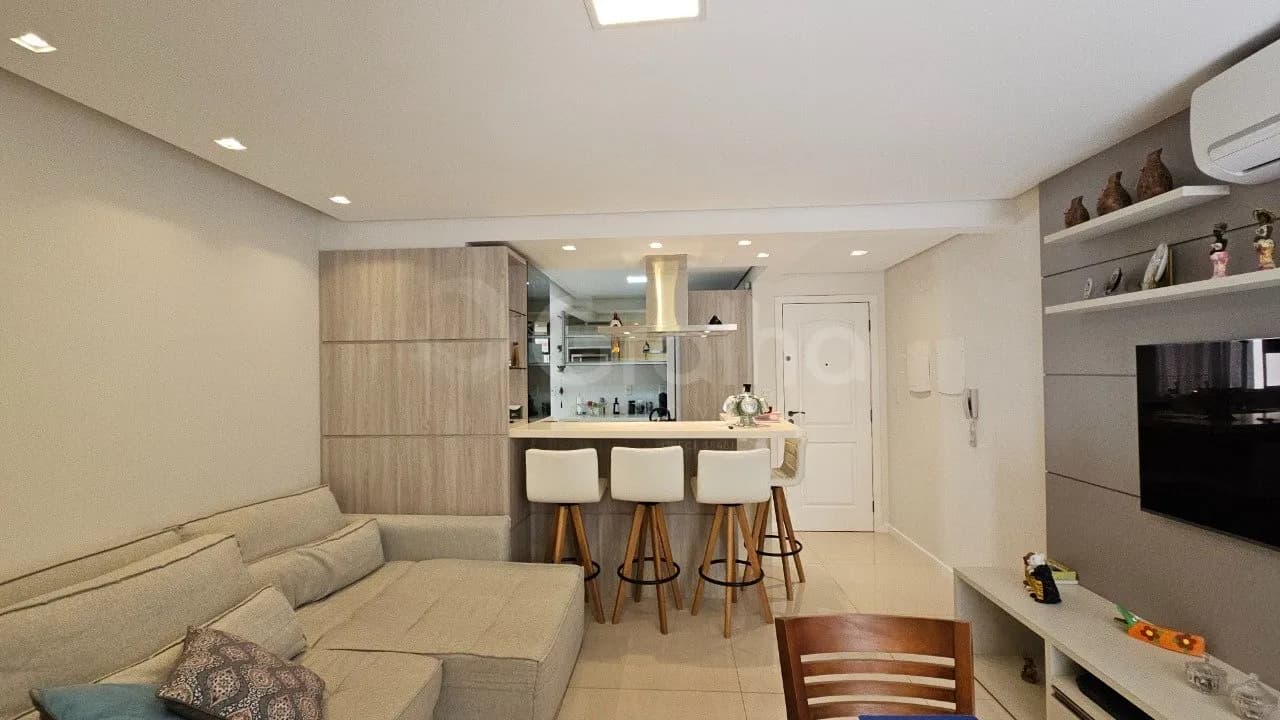 Apartamento para venda com 3 dormitórios em Balneário com 89 m²
